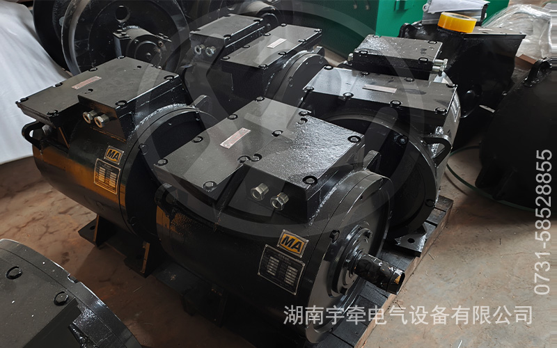 矿用井下电机车配件出口海外 1.jpg